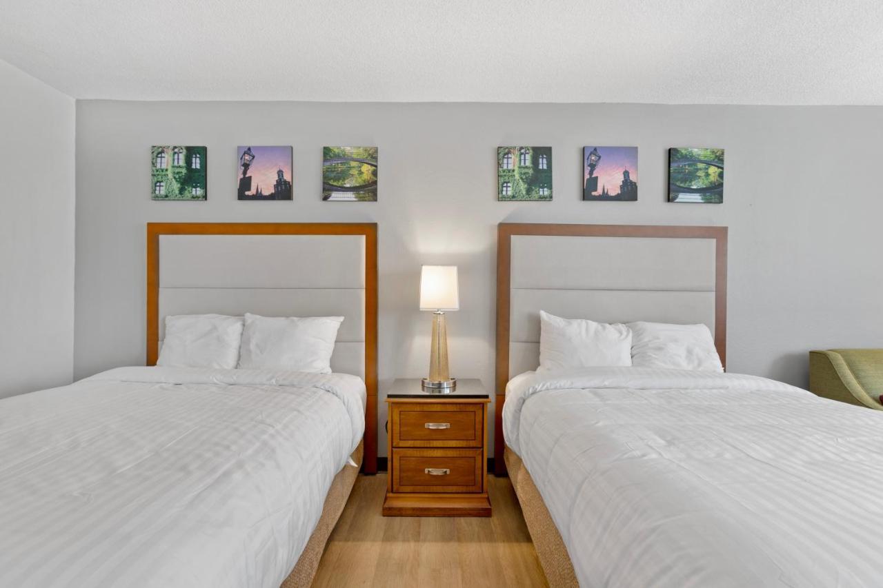 Days Inn By Wyndham Erie Kearsarge Eksteriør bilde