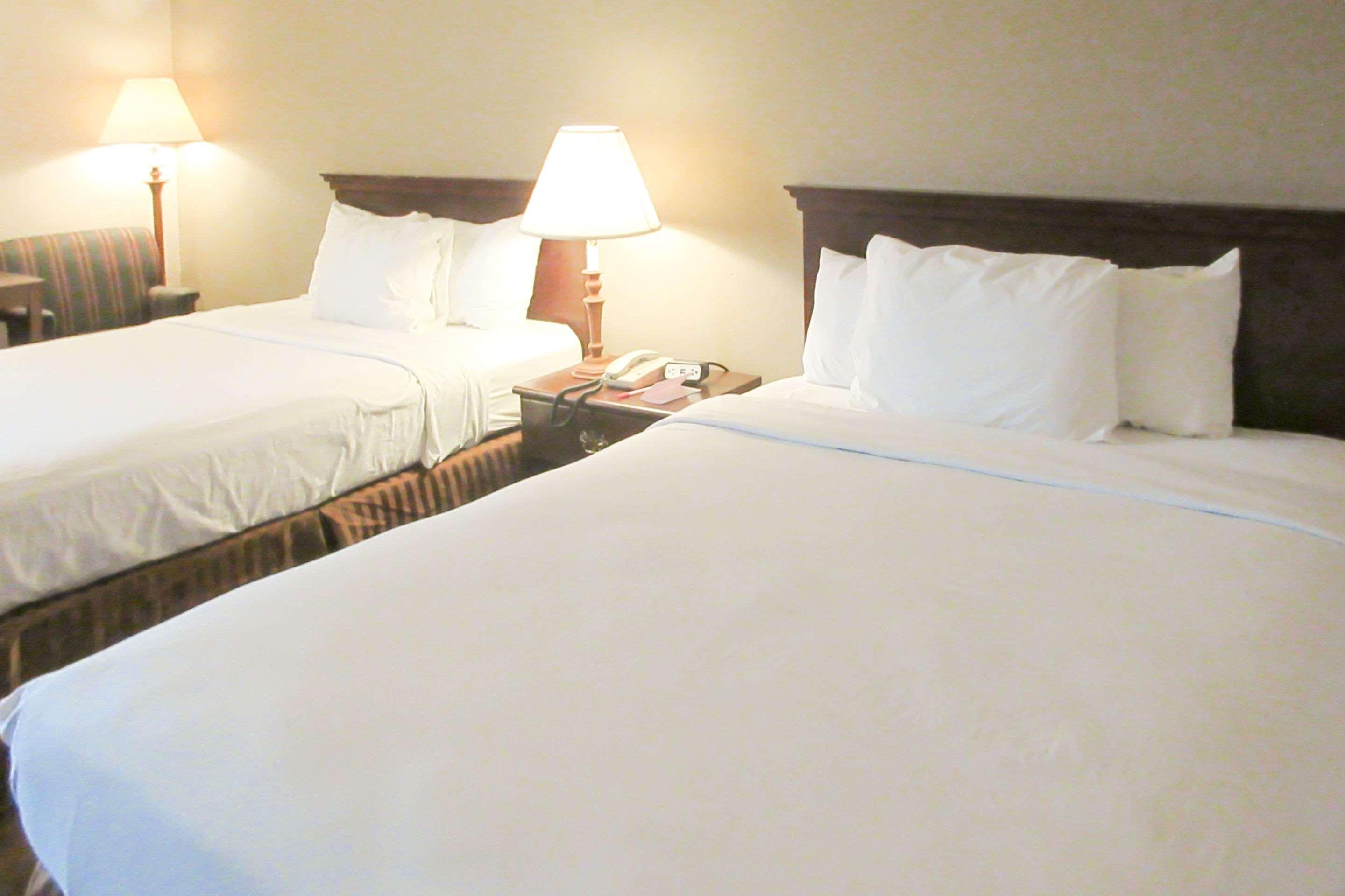 Days Inn By Wyndham Erie Kearsarge Eksteriør bilde