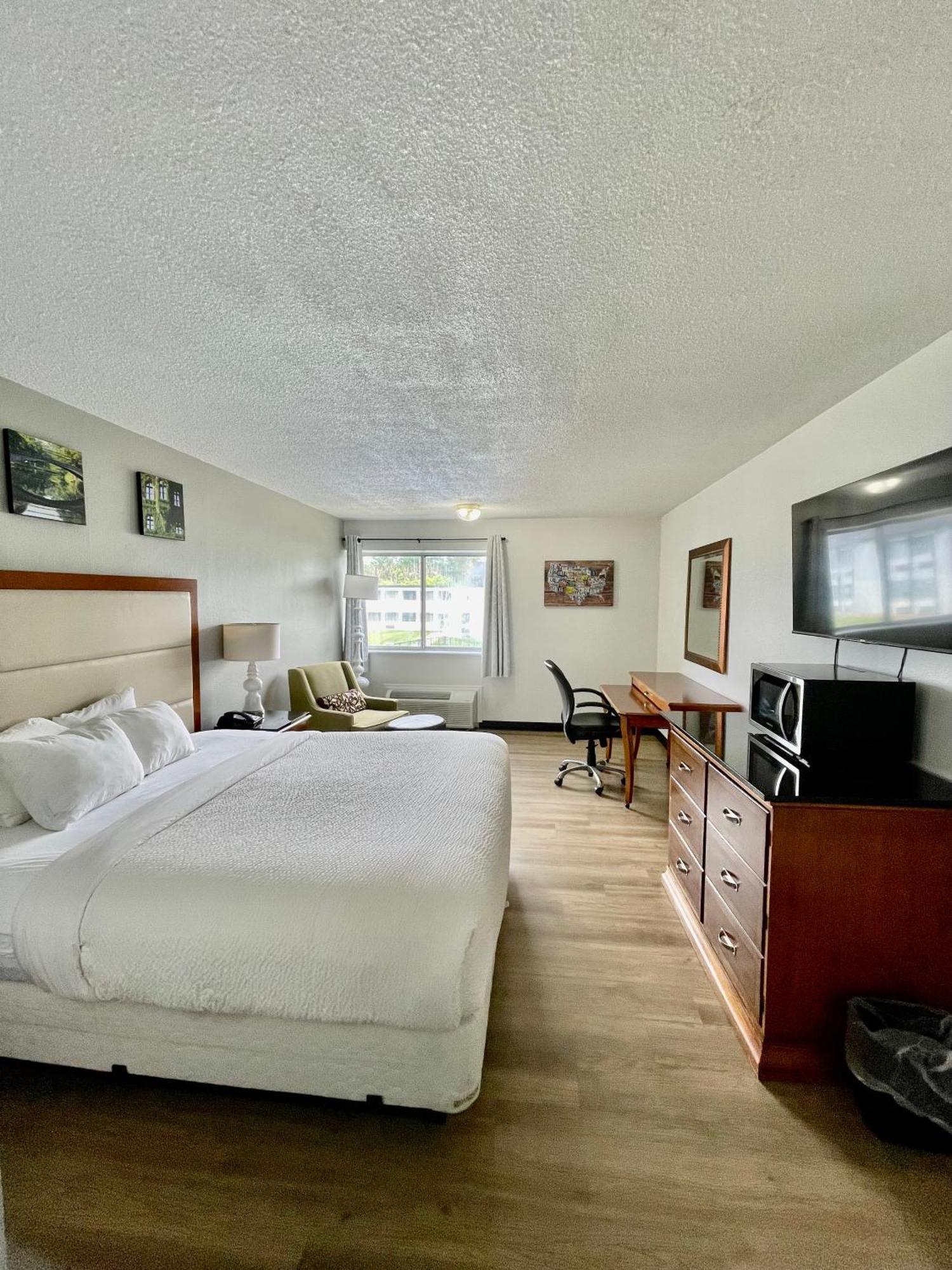 Days Inn By Wyndham Erie Kearsarge Eksteriør bilde