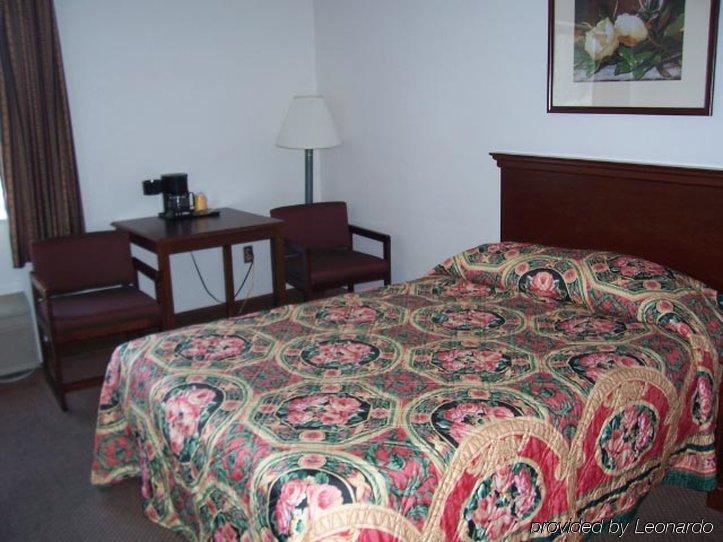 Days Inn By Wyndham Erie Kearsarge Rom bilde