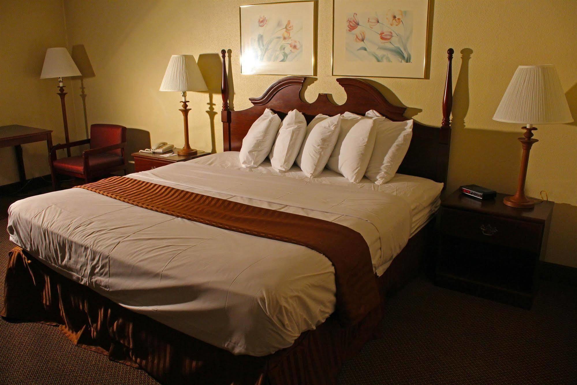 Days Inn By Wyndham Erie Kearsarge Eksteriør bilde